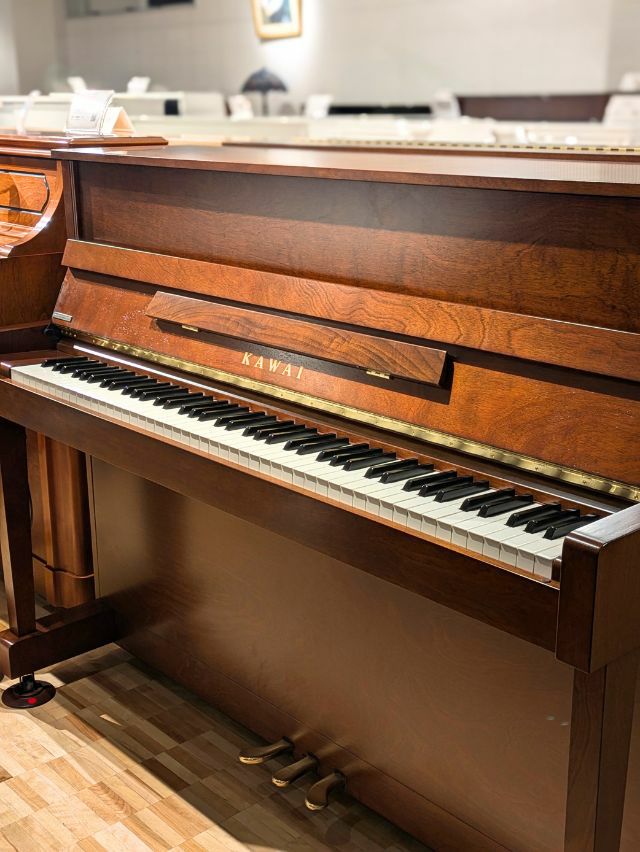 KAWAI（カワイ）C38W 中古ピアノ シンプルな小型・木目ピアノ | 中古