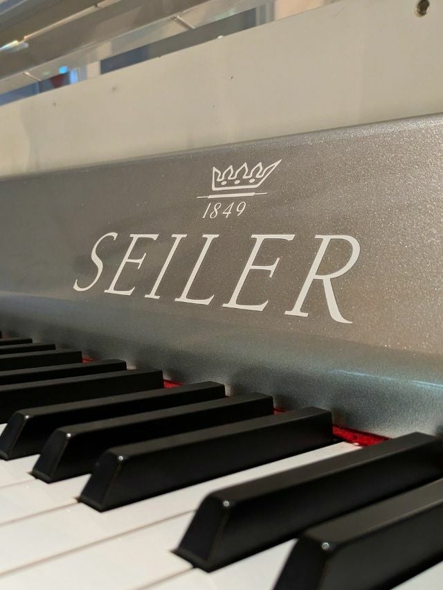 SEILER（ザイラー） Mod180 中古グランドピアノ クリスタルピアノ