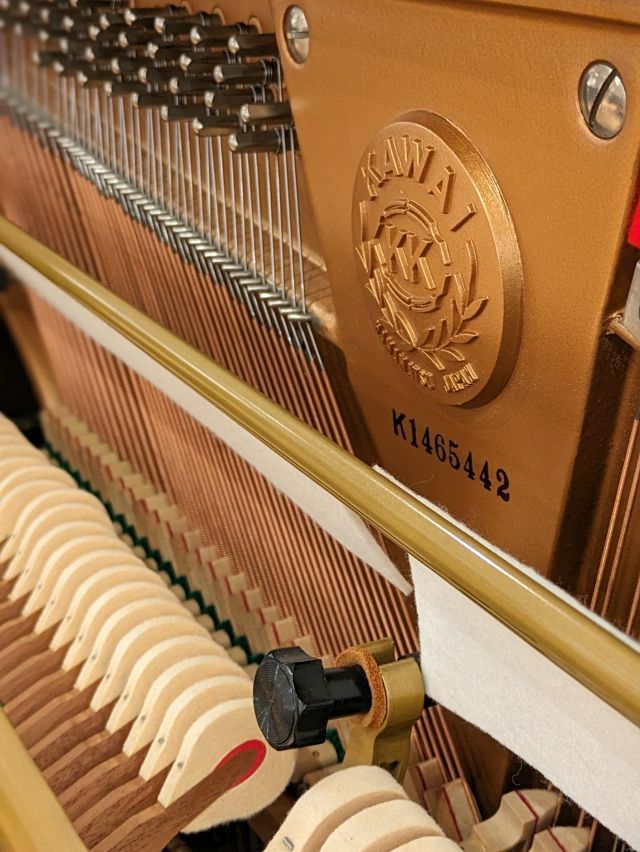 KAWAI（カワイ） CD500 中古ピアノ 存在感抜群のオンリーワンモデル