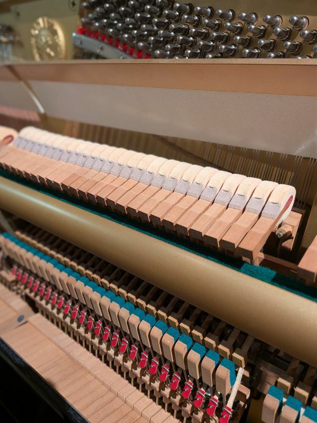YAMAHA（ヤマハ） UX10A 中古ピアノ 人気のヤマハXシリーズ 外譜面台