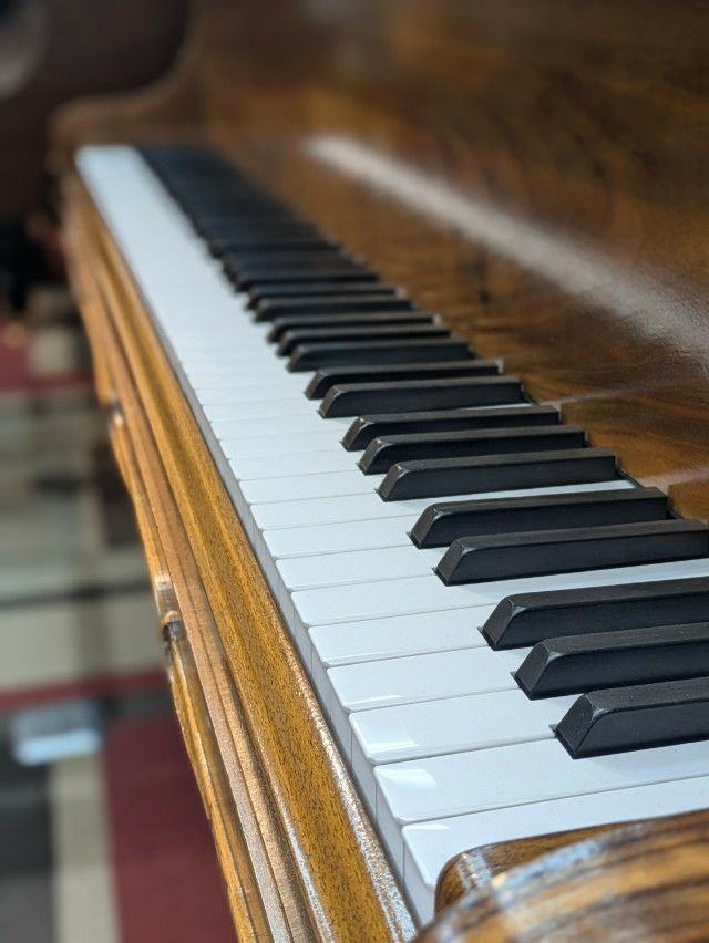STEINWAY＆SONS（スタインウェイ＆サンズ） M170_LouisXV 中古