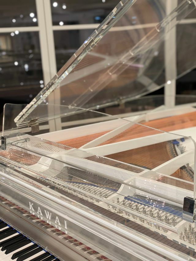 KAWAI（カワイ） CR40A 中古グランドピアノ 2015年製！人々を魅了する