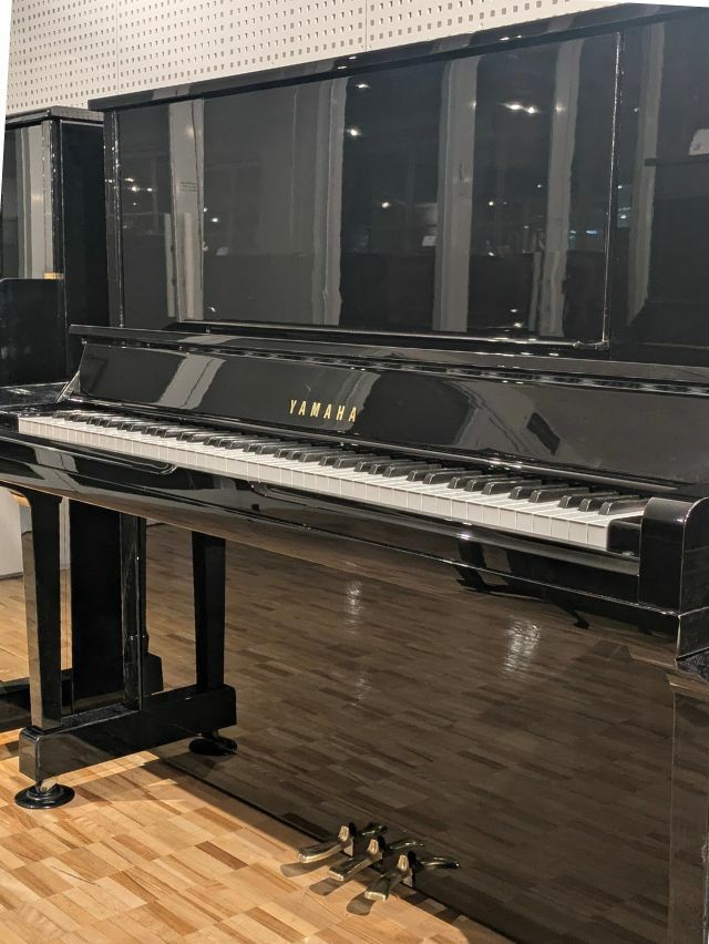 夏のクリアランスセール！　YAMAHA　ヤマハ　U30BL　ヤマハ３型モデル 新入荷】アップライトピアノ ヤマハ U30Bl｜ピアノ｜楽器日誌｜アツタ