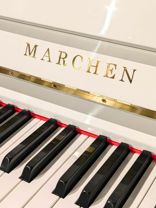 MARCHEN（メルヘン） MS350 中古ピアノ 猫脚がオシャレなホワイト