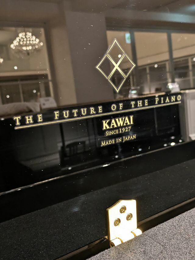 KAWAI（カワイ） C580FRG 中古ピアノ 2023年製 エレガントな装いに高い