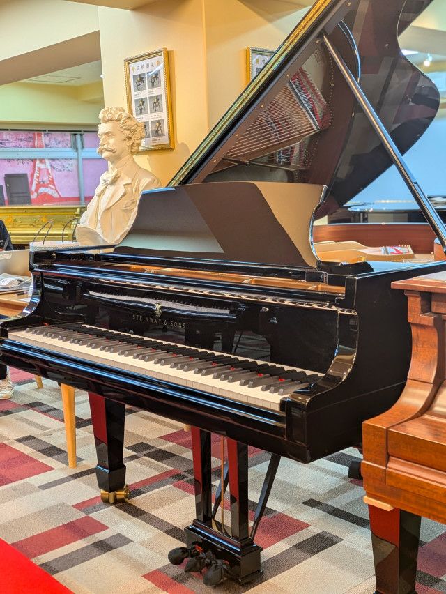 STEINWAY＆SONS（スタインウェイ＆サンズ） A2 中古スタインウェイ