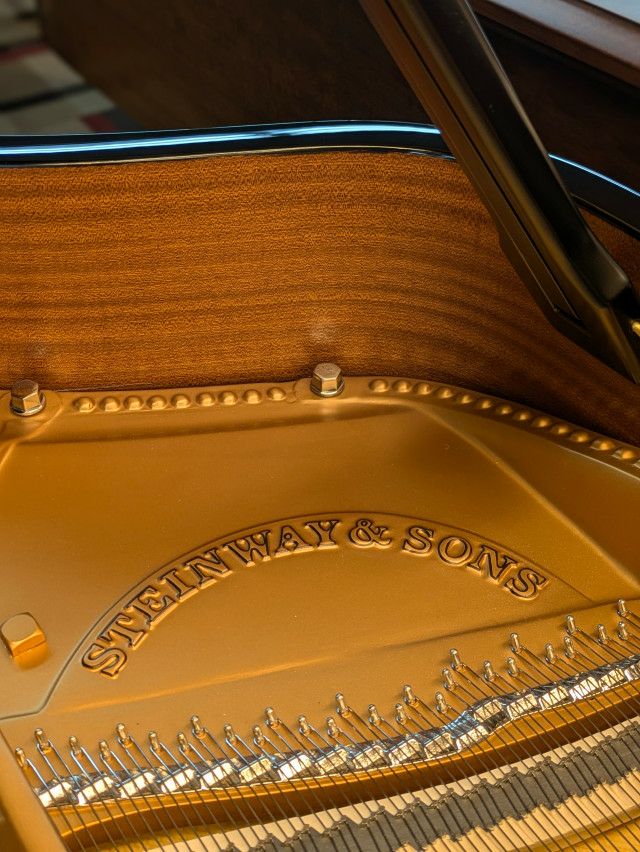 STEINWAY＆SONS（スタインウェイ＆サンズ） A2 中古スタインウェイ