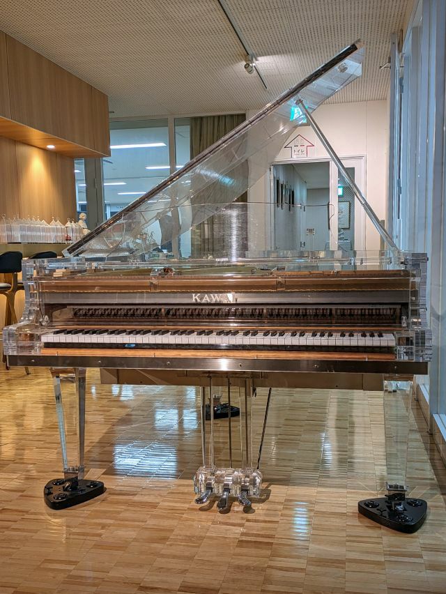 グランドピアノ【カワイ　KG-3C】販売 中古ピアノ カワイ(KAWAI KG3C) お買い得木目調グランドピアノ ｜ 世界