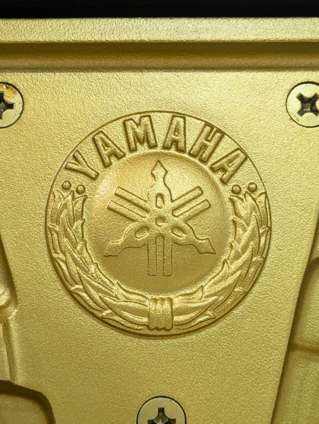 YAMAHA(ヤマハ) UX50WnC_silent ヤマハアップライトの名器！「UX