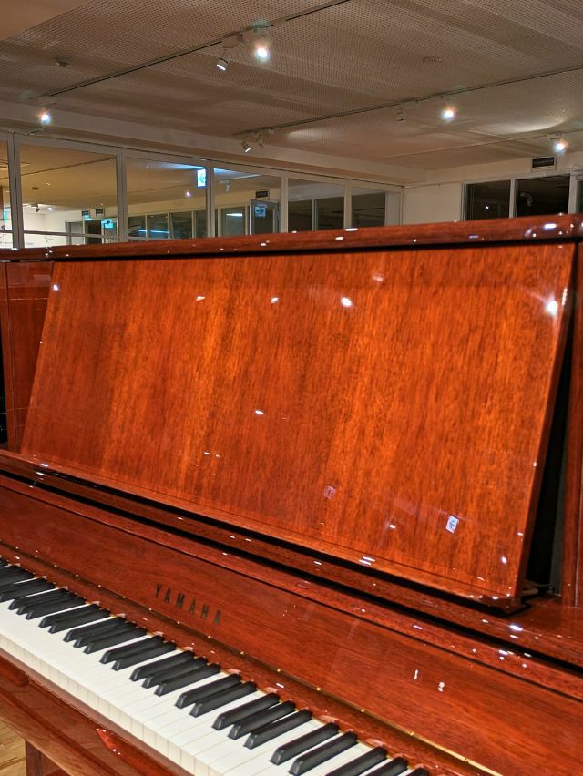 【中古美品】ヤマハピアノ付属椅子木目猫脚（No50同等品）送料込み YAMAHA（ヤマハ） YAMAHA／中古／ヤマハ ピアノ U30MhC #4737152／中古