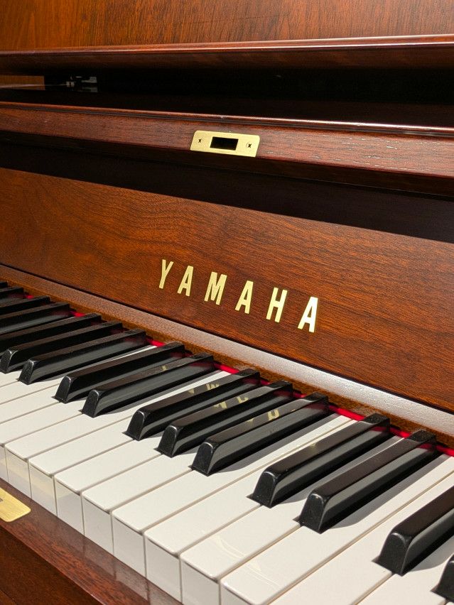 YAMAHAピアノw102ヤマハ最高級ピアノ売約済みになりました。 YAMAHA(ヤマハ) W102 中古ピアノ 安らぎを与える落ち着いた褐色の木目