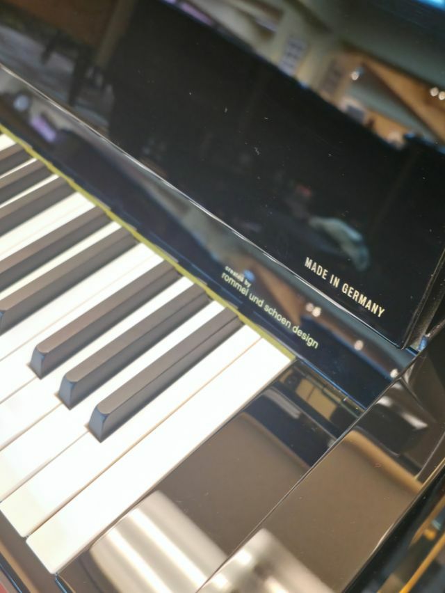 C.BECHSTEIN（ベヒシュタイン） Model.116 中古ピアノ 近代的、純粋
