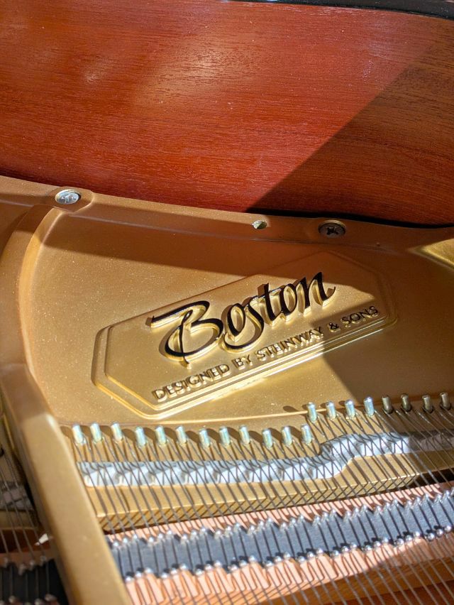 BOSTON(ボストン) GP178II 中古グランドピアノ スタインウェイの伝統と