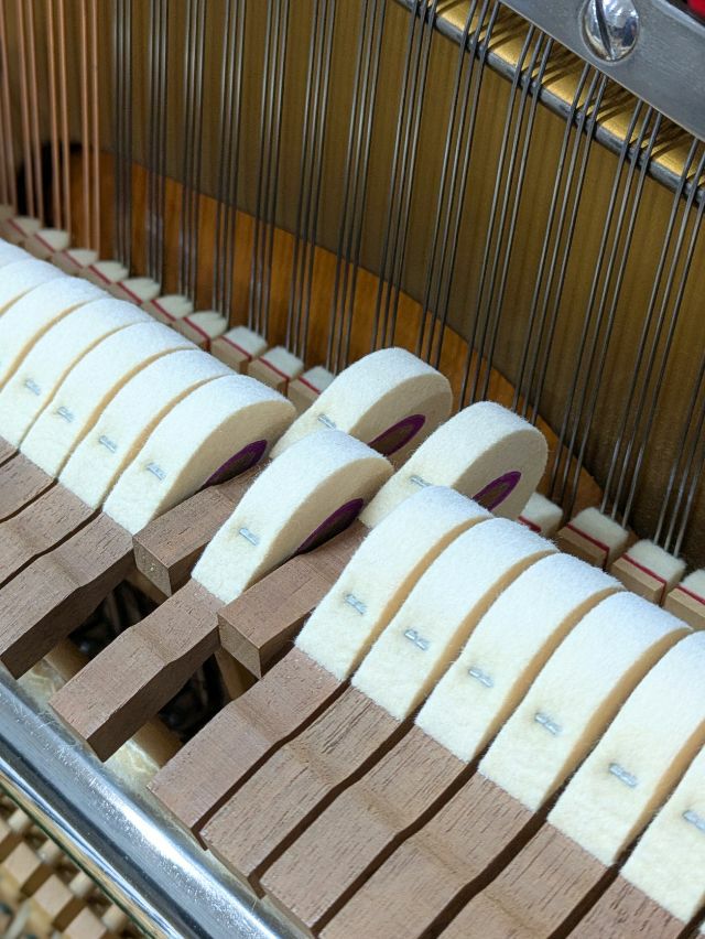 STEINWAY&SONS(スタインウェイ&サンズ) Z114 中古ピアノ 小型・木目調