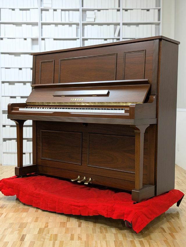 YAMAHA(ヤマハ) W3AWn 中古ピアノ ウォルナットの美しい木目ピアノ