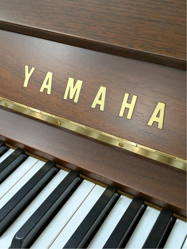 YAMAHA(ヤマハ) W3AWn 中古ピアノ ウォルナットの美しい木目ピアノ