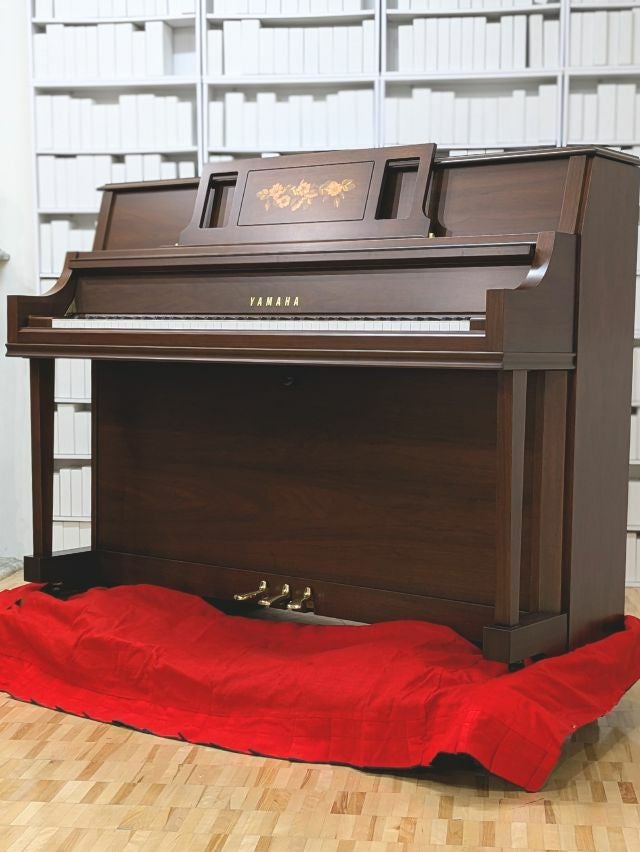 YAMAHA(ヤマハ) W100WnC 中古ピアノ 花柄象嵌が美しいインテリア感覚