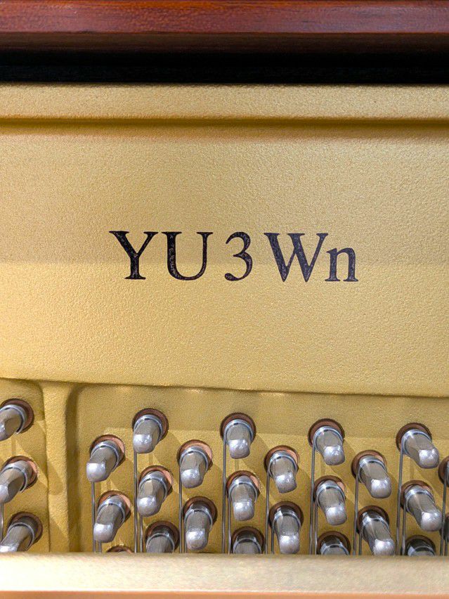 YAMAHA(ヤマハ) YU3Wn 中古ピアノ 豊かな中低音♪窓型装飾が美しい木目