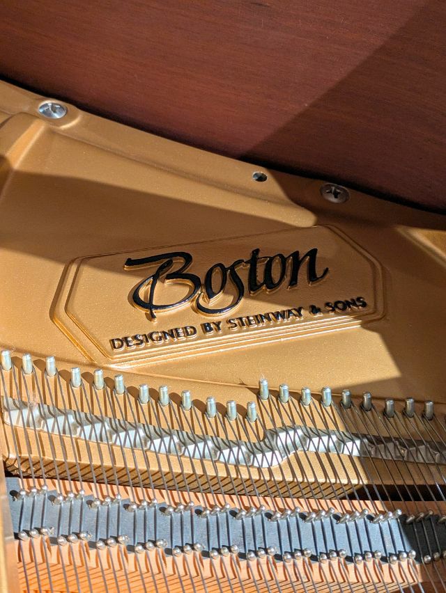 BOSTON(ボストン) GP163II 中古グランドピアノ ご自宅に無理なく