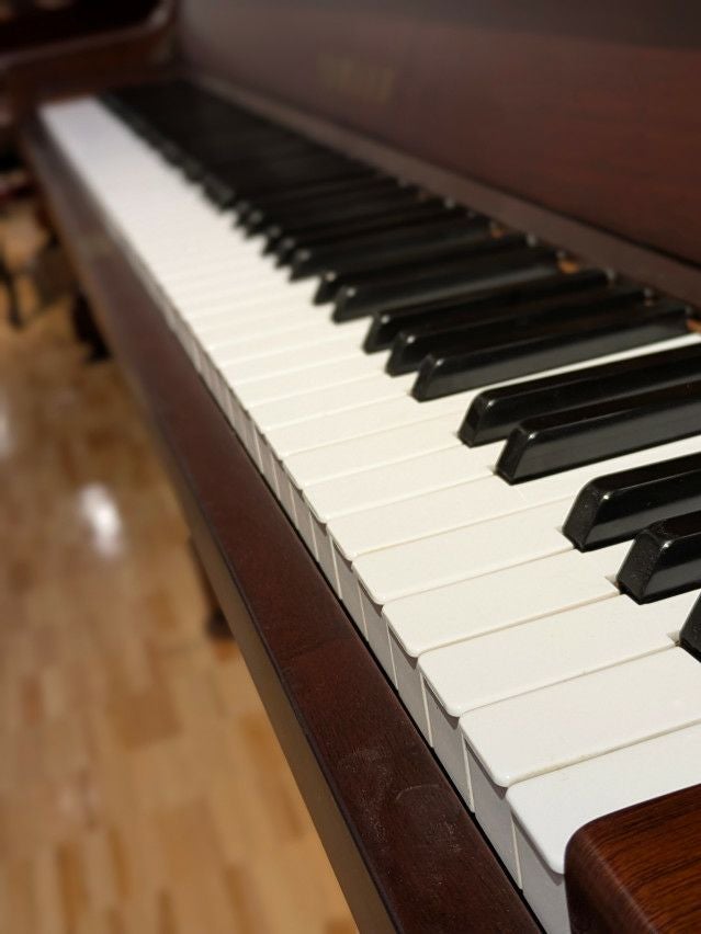 YAMAHA(ヤマハ) W102B 中古ピアノ 暮らしに溶け込み、音で魅了させる一