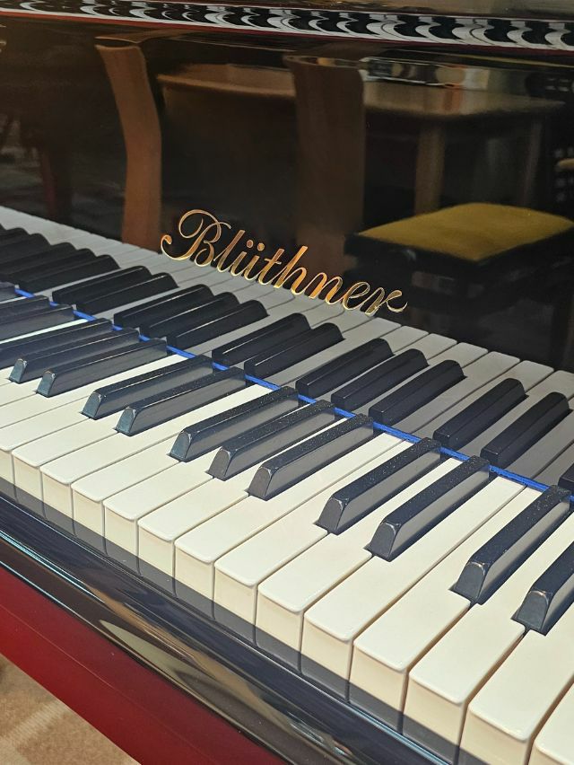 BluthnerClassic（ブリュートナー） Model.6 中古グランドピアノ 世界