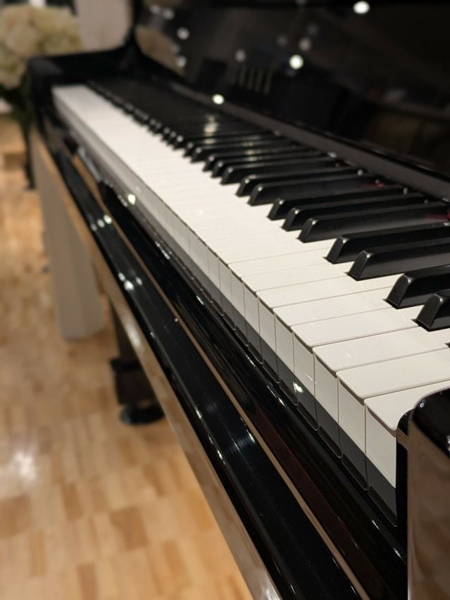 YAMAHA製のUX50Aモデル　アップライトピアノ YAMAHA(ヤマハ) UX50A 中古ピアノ アップライトの域を超えた、重厚なる