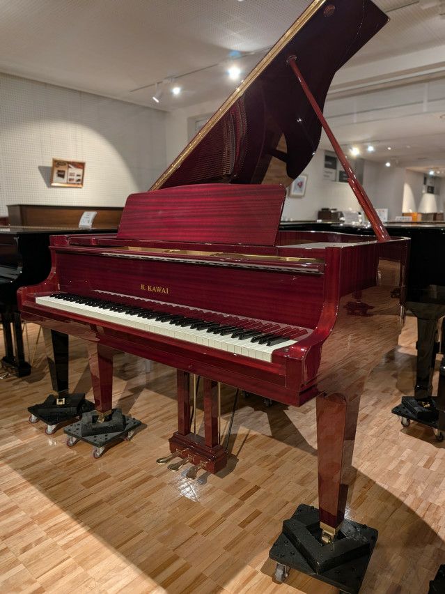 KAWAI（カワイ） GE20 中古グランドピアノ 木目・カワイコンパクト