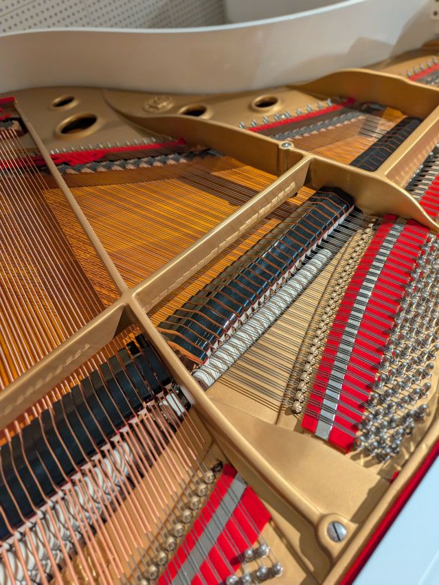 DIAPASON（ディアパソン） 183E 中古グランドピアノ ホワイト再塗装済