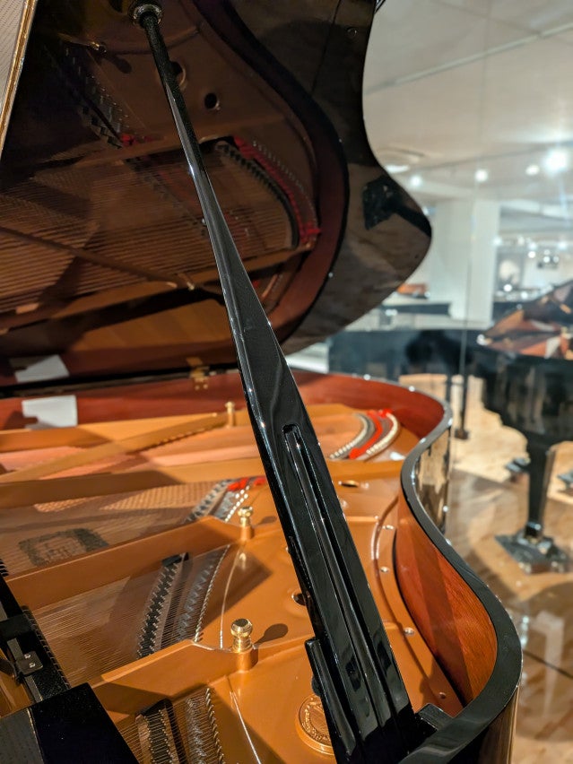 KAWAI（カワイ） NX40 中古グランドピアノ コスト・パフォーマンスに