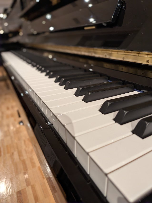 W.HOFFMANN（ホフマン） V2 中古ピアノ | 中古ピアノ・新品ピアノ販売