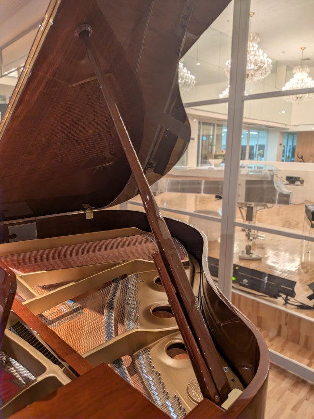 KAWAI(カワイ) GE20 中古グランドピアノ カワイ木目コンパクトグランド