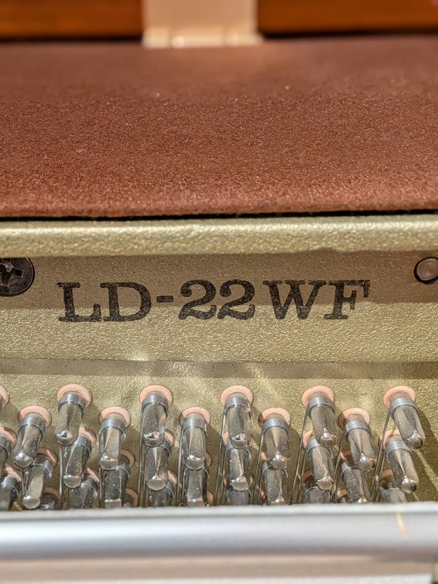 KAWAI（カワイ） LD22WF 中古ピアノ ラグジュアリーデザインシリーズ