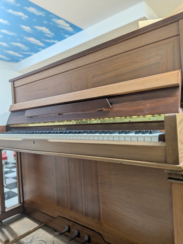 PLEYEL（プレイエル） P118 中古ピアノ ショパンの時代を感じる、優美