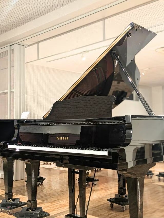 YAMAHA G1E 小型グランドピアノ 奥行161cm 弱音装置付 試弾可 YAMAHA(ヤマハ) G1E 中古グランドピアノ はじめてのグランドにお勧め